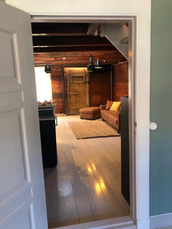 Den gule krambua Apartment Lærdalsøyri Bagian luar foto